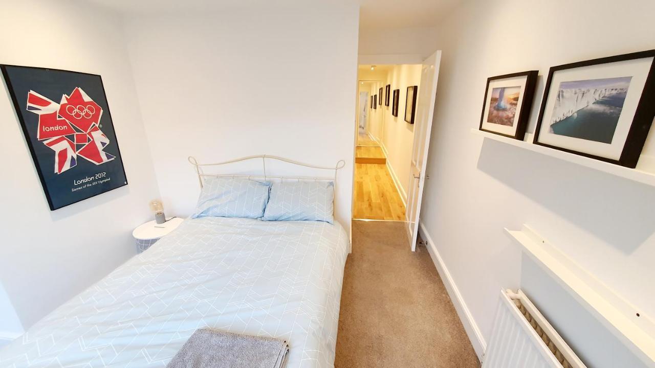 לונדון Lovely 2 Bedroom Period Garden Flat. מראה חיצוני תמונה