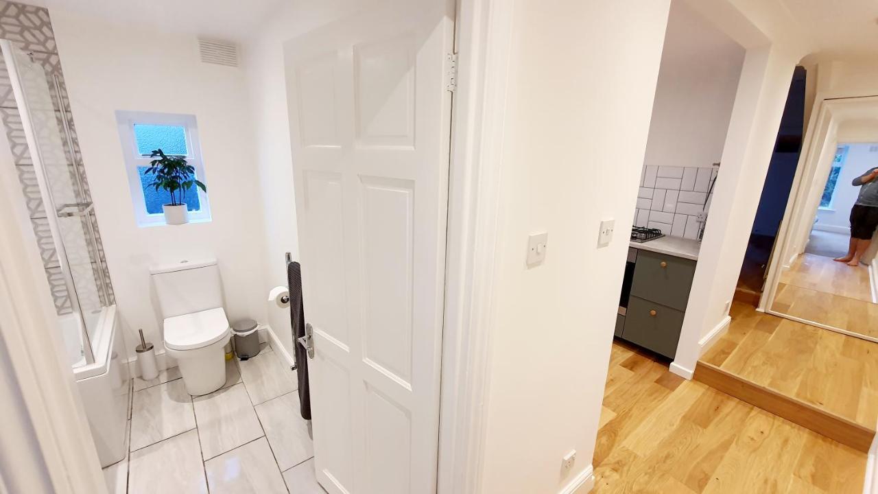 לונדון Lovely 2 Bedroom Period Garden Flat. מראה חיצוני תמונה