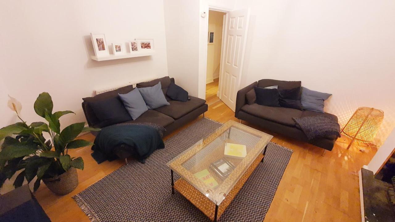 לונדון Lovely 2 Bedroom Period Garden Flat. מראה חיצוני תמונה